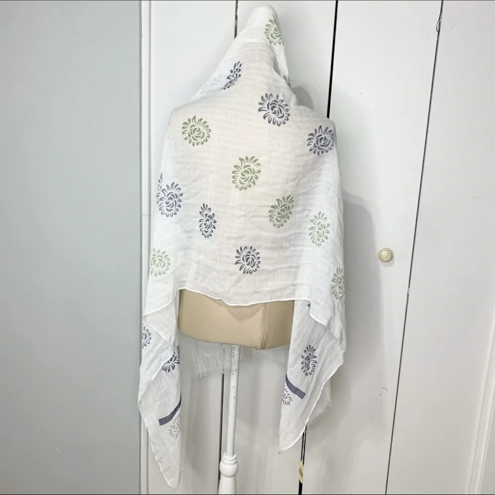 Women’s Scarf Wrap White Floral Lenox Glad Rags
